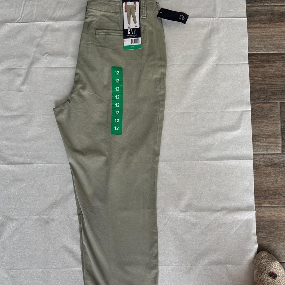 GAP Women's Khaki Chinos